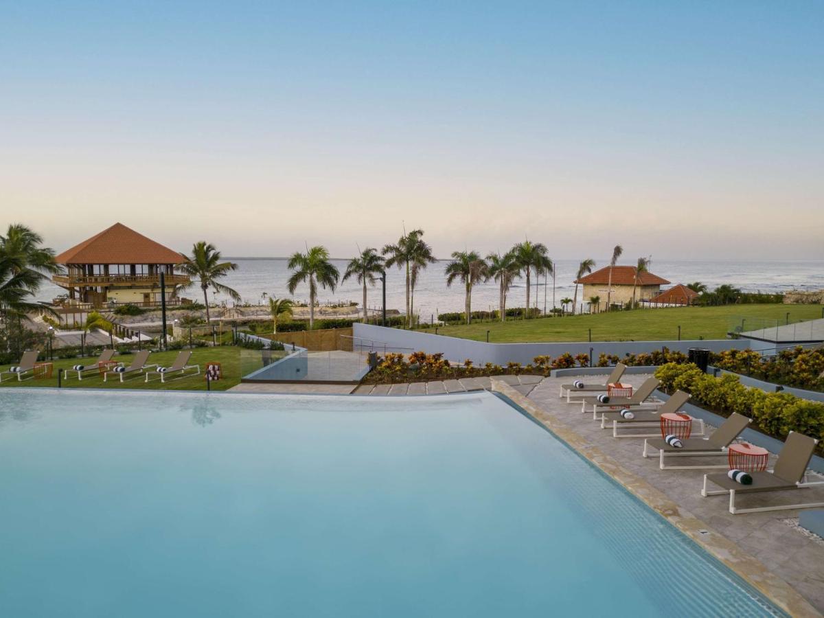 Hilton Garden Inn La Romana Eksteriør bilde